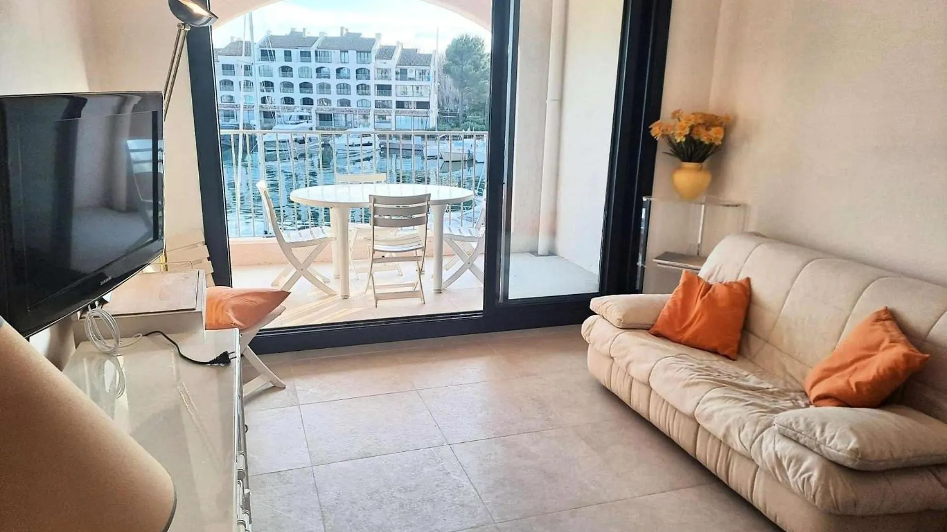 Marcogdu- Proche De Saint-Tropez Appartement Pour 4 Personnes Avec Vue Sur La Marina Cogolin 0*,  Frankreich
